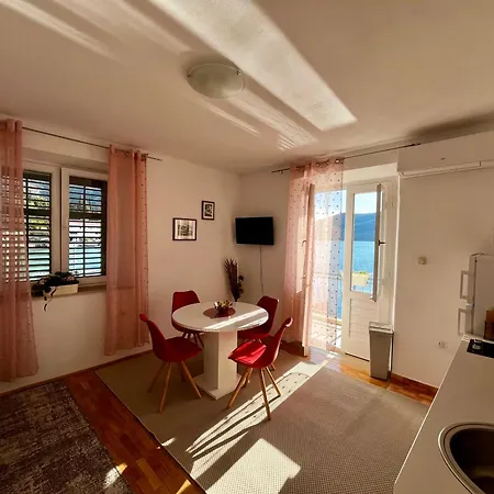 Luka Niko * סטון